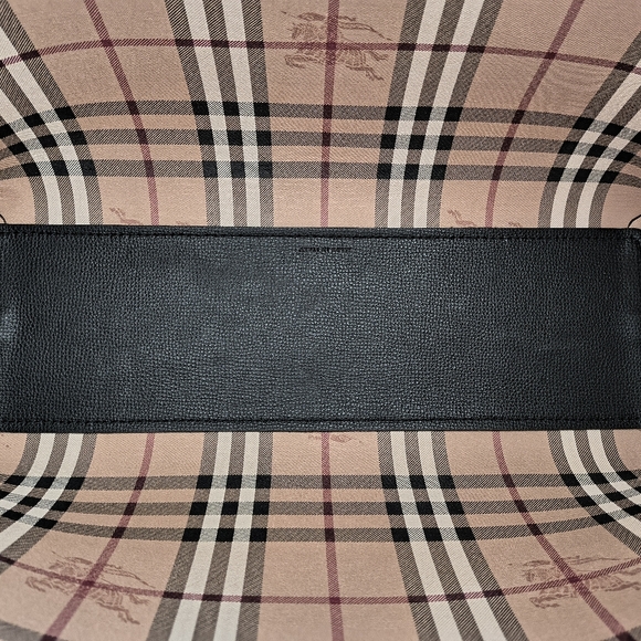 Burberry black/plaid Haymarket reversible tote. Approx H 11 1/2 x W 16 x 4 D - Picture 4 of 8